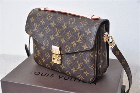 louis vuitton oochette|louis vuitton pochette for sale.